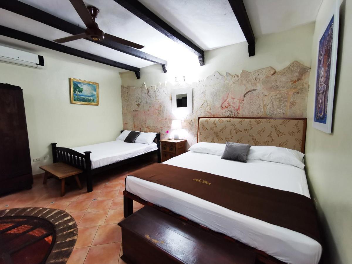 Hotel Mansion Colonial Dona Elvina Santo Domingo Esterno foto