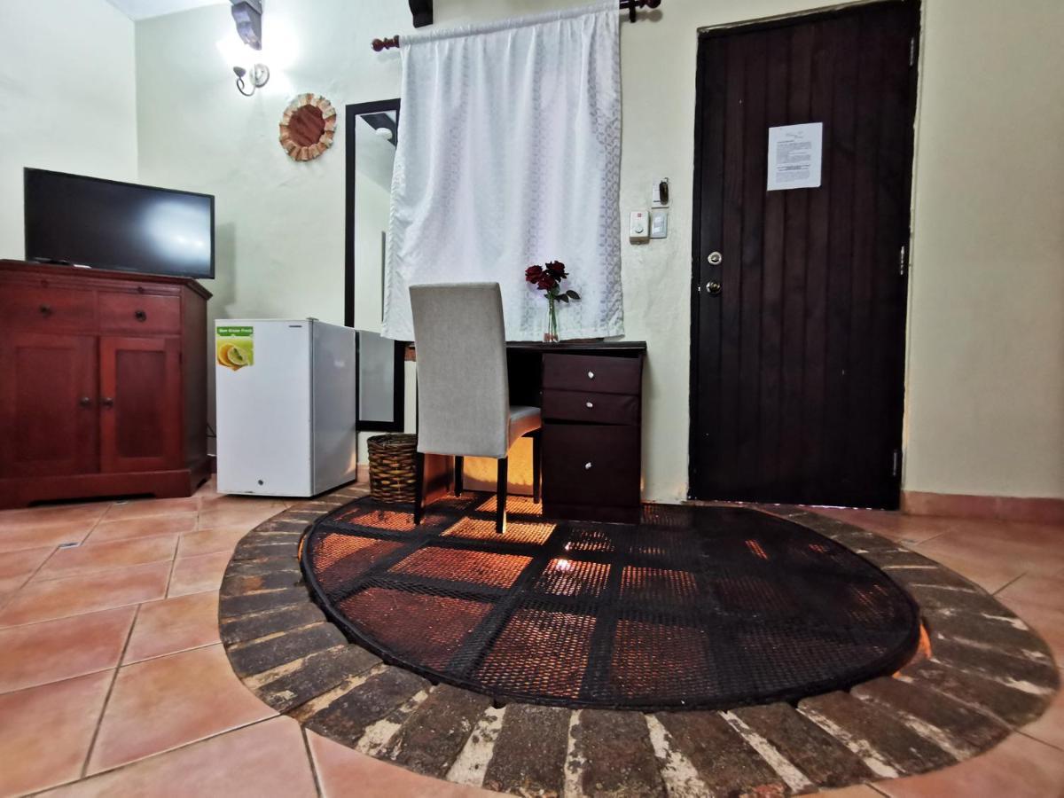 Hotel Mansion Colonial Dona Elvina Santo Domingo Esterno foto