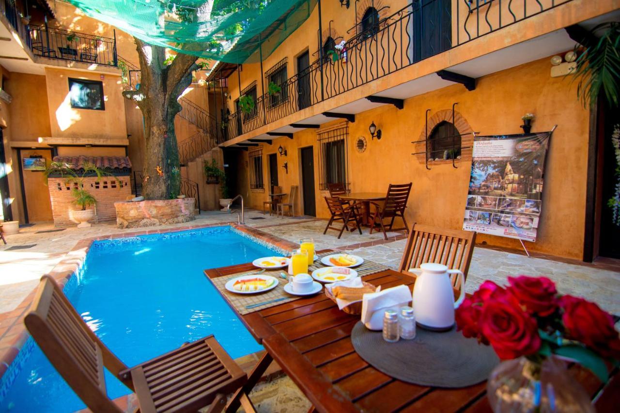Hotel Mansion Colonial Dona Elvina Santo Domingo Esterno foto