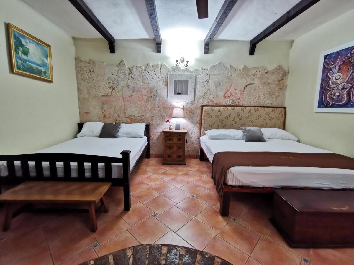 Hotel Mansion Colonial Dona Elvina Santo Domingo Esterno foto