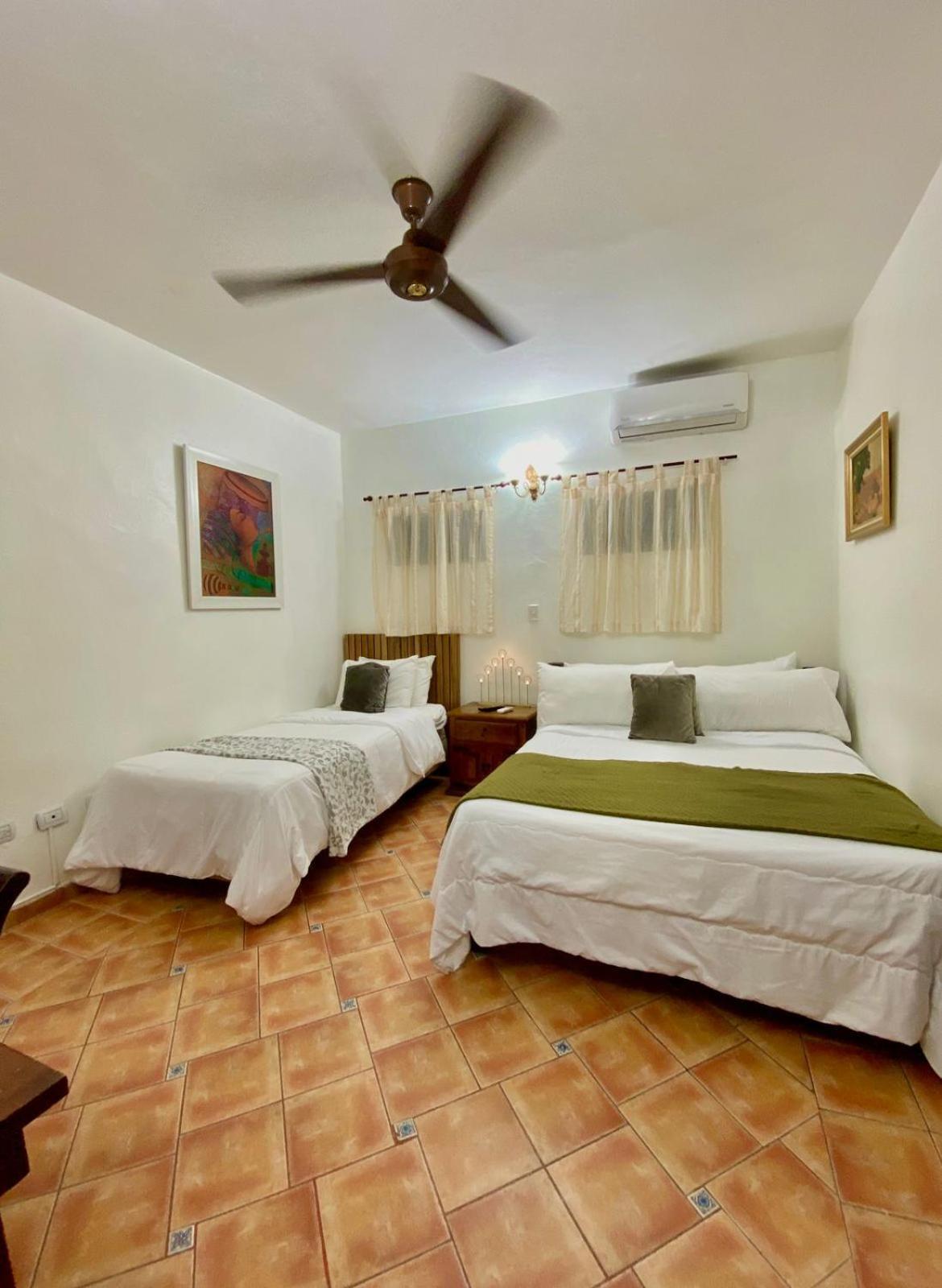 Hotel Mansion Colonial Dona Elvina Santo Domingo Esterno foto