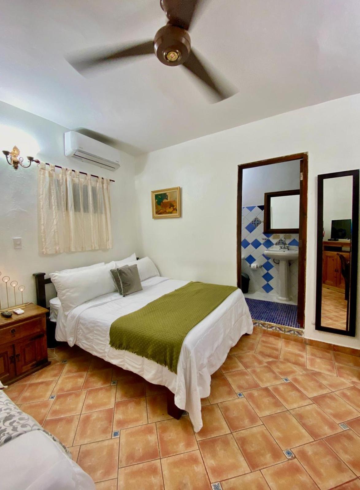 Hotel Mansion Colonial Dona Elvina Santo Domingo Esterno foto